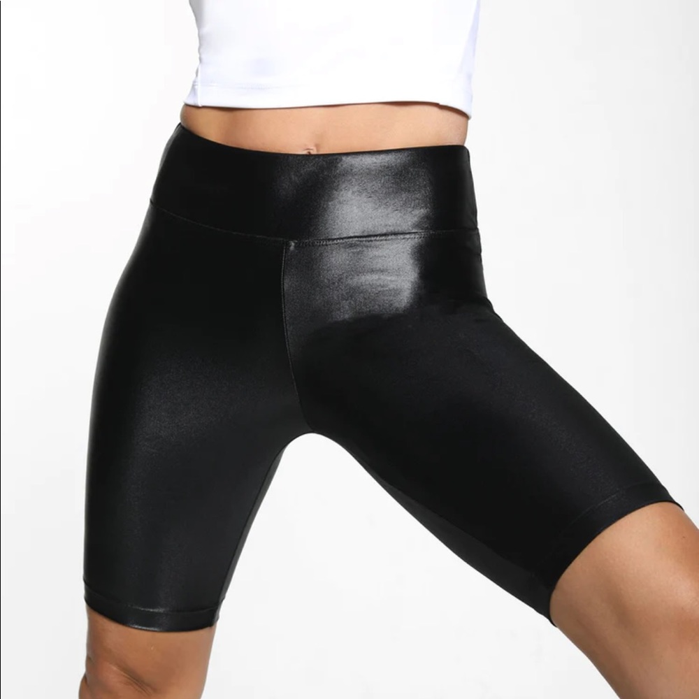 Koral Biker shorts - New Small